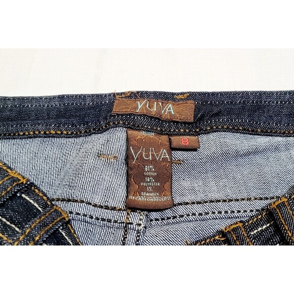 Yuva Jean Women's Bermuda Shorts  sz 8 Thick Stitch Embellished Flap Pockets - Picture 3 of 8